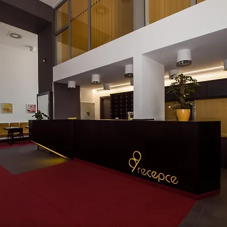 99 Hotel 4*
