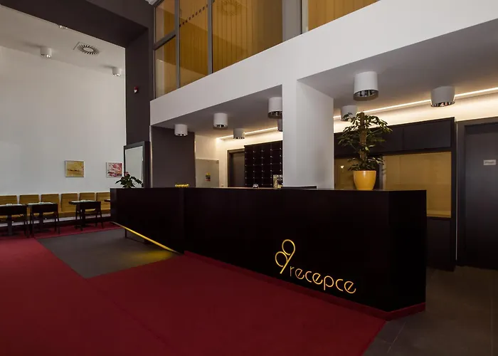 99 Hotel 4*